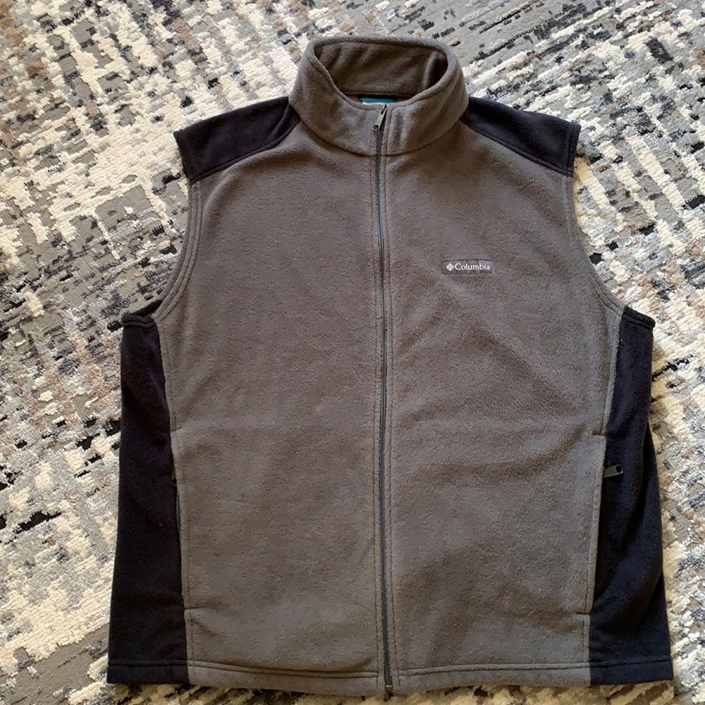 Columbia men’s fleece vest